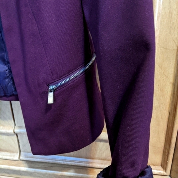 Dynamite blazer! - Picture 2 of 2